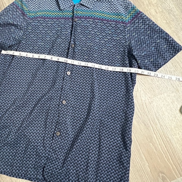 Tommy Bahama Island Modern Fit Button Silk Blend Shirt- Medium - Picture 2 of 8